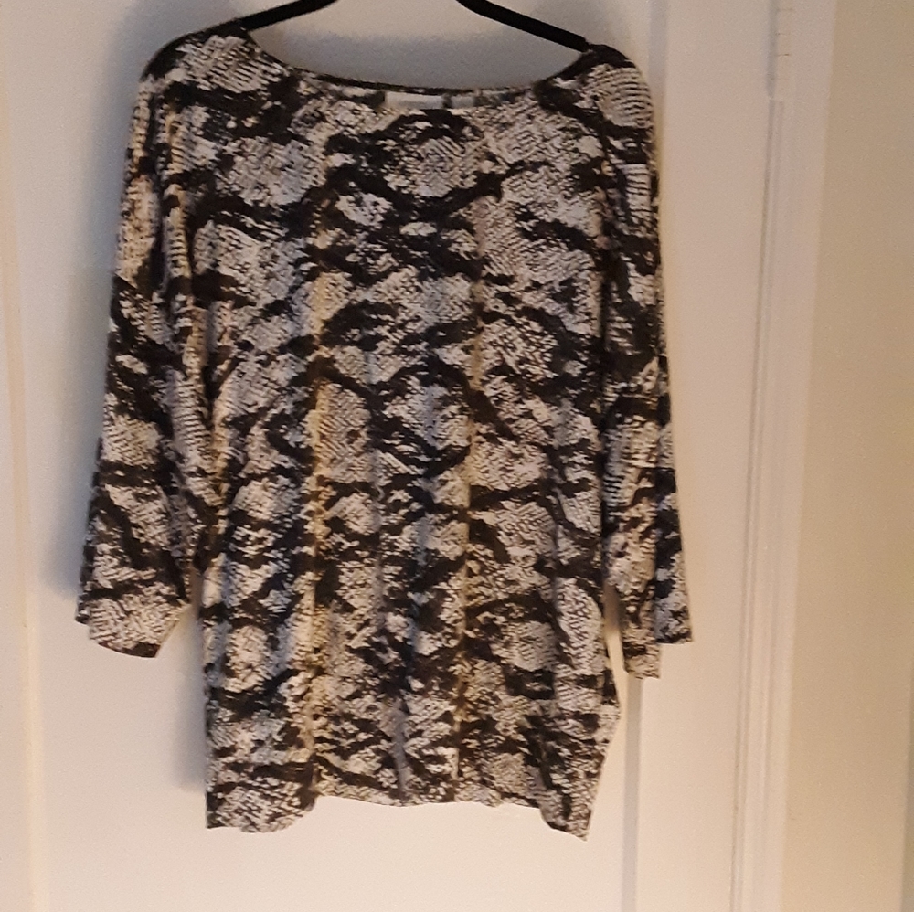 Chicos long sleeved blouse with snake like pattern